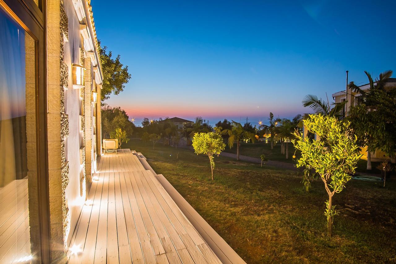 Icons Sea Of Crete Villa Малиа Екстериор снимка